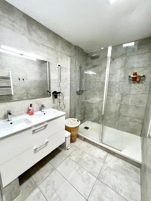 Appartement En Centre-Ville Bussy-Saint-Georges Exteriér fotografie