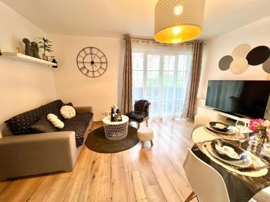 Appartement En Centre-Ville Bussy-Saint-Georges Exteriér fotografie